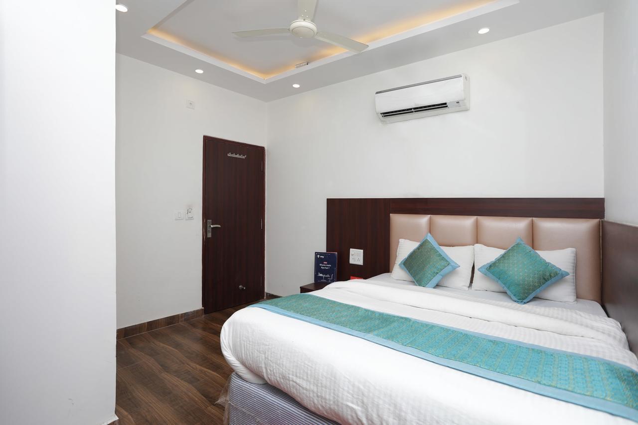 Hotel Corner Point นิวเดลี ภายนอก รูปภาพ