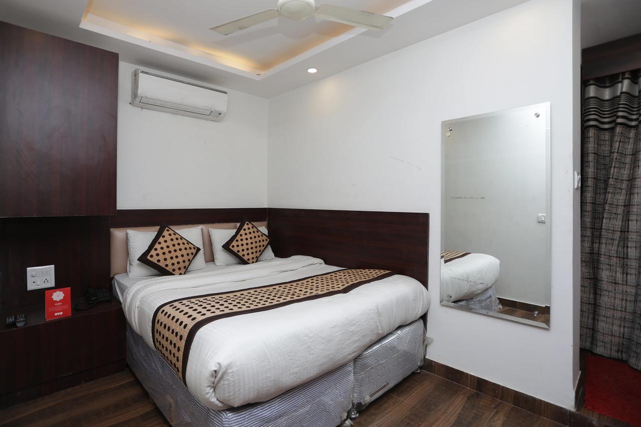 Hotel Corner Point นิวเดลี ภายนอก รูปภาพ