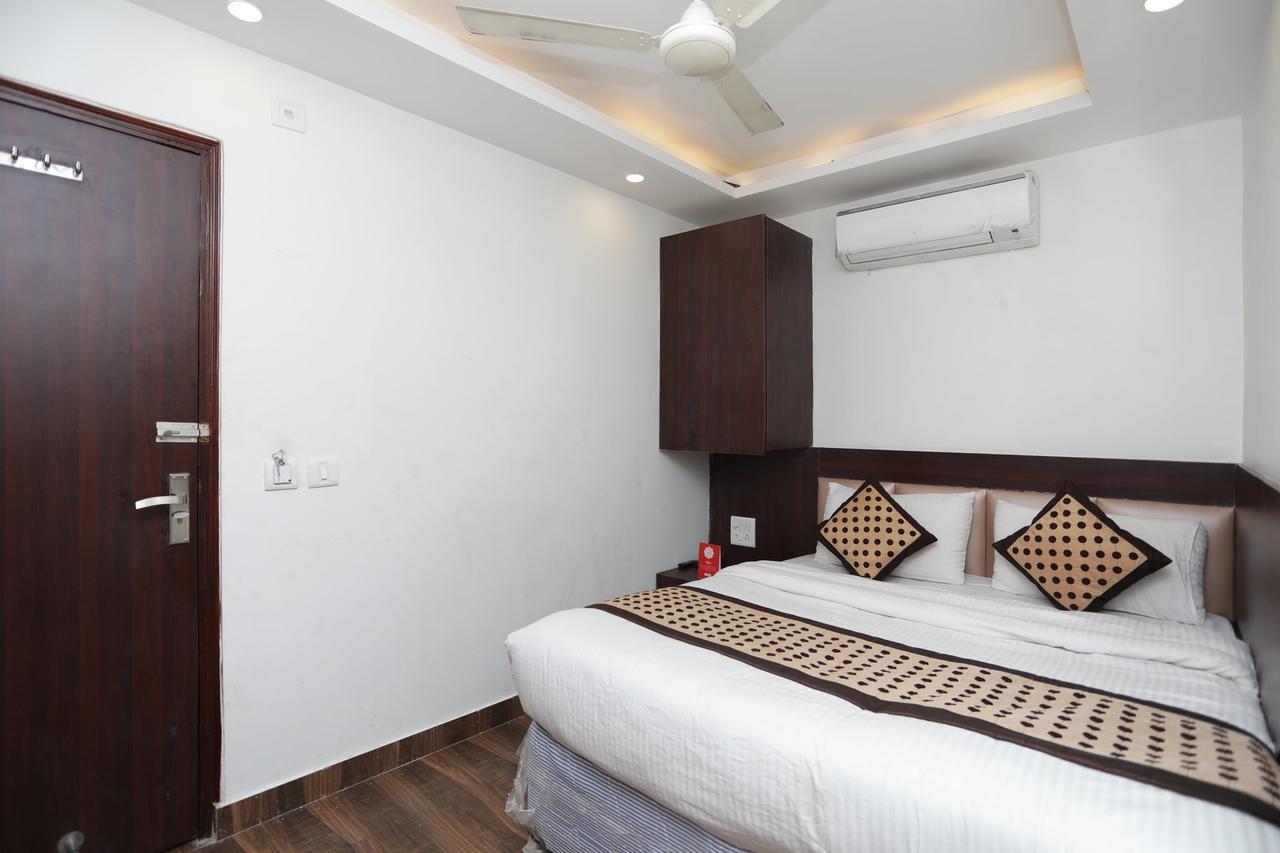 Hotel Corner Point นิวเดลี ภายนอก รูปภาพ