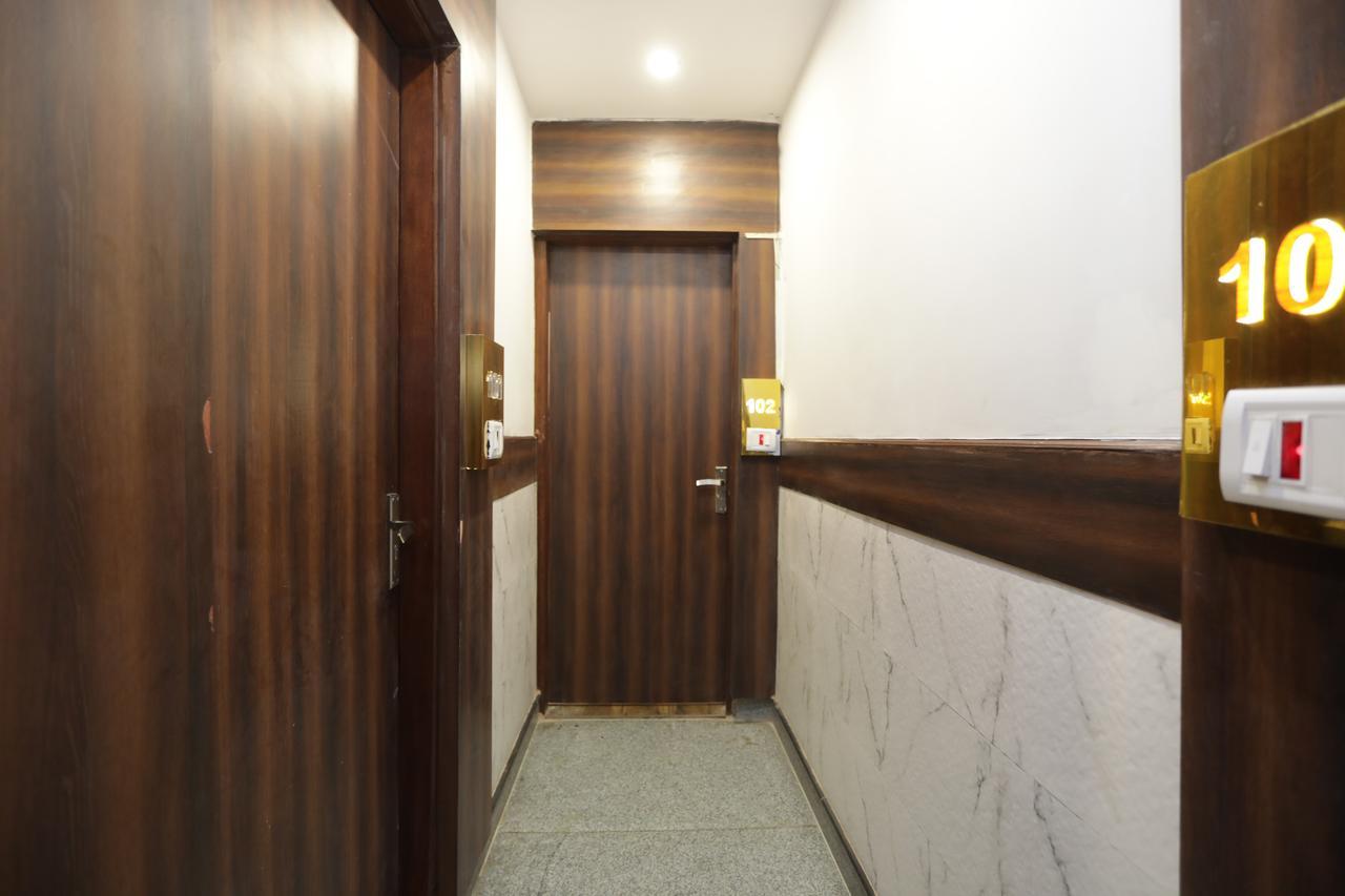 Hotel Corner Point นิวเดลี ภายนอก รูปภาพ